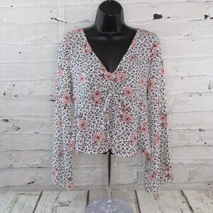 Sadie & Sage Junior's Cropped Floral Boho Blouse